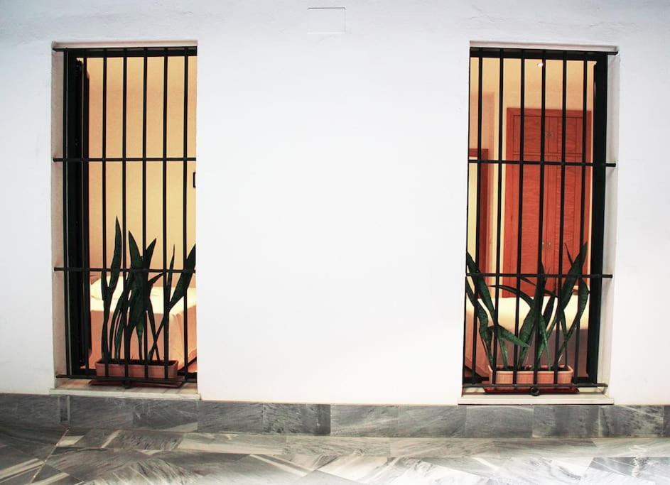 Fancy Apartment In A Historic House, Chiclana City Center By C. Dreams Chiclana de la Frontera Bagian luar foto